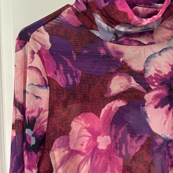 White house black market WHBM long sleeve mesh turtleneck NWOT size medium - Picture 3 of 5